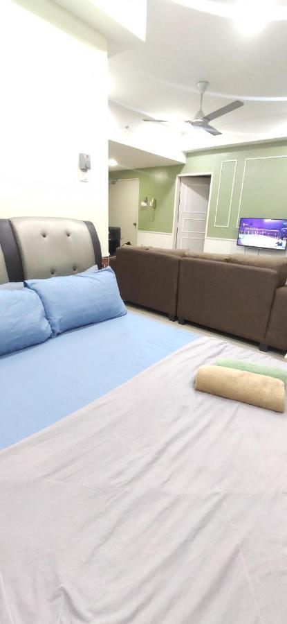 Dperdana -Dinies Pool,Wifi, Centre Of Kota Bharu, 4-5 Pax Apartamento Exterior foto