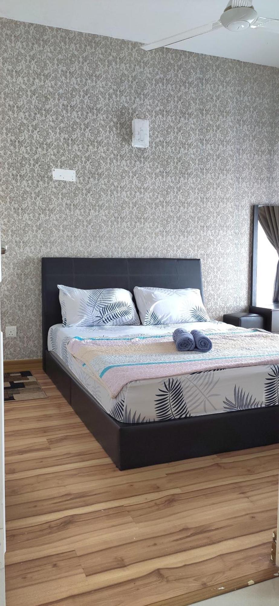 Dperdana -Dinies Pool,Wifi, Centre Of Kota Bharu, 4-5 Pax Apartamento Exterior foto
