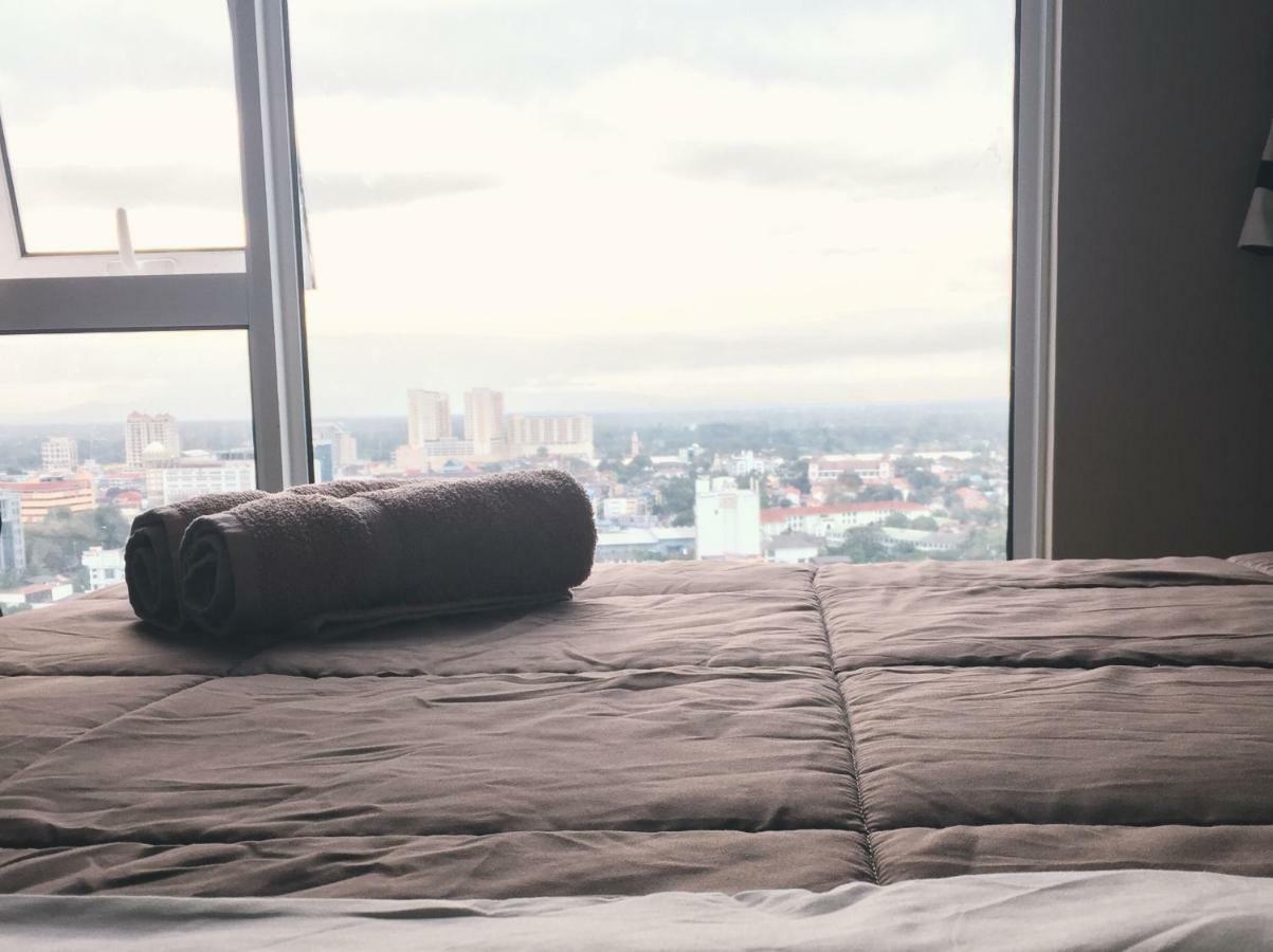 Dperdana -Dinies Pool,Wifi, Centre Of Kota Bharu, 4-5 Pax Apartamento Exterior foto